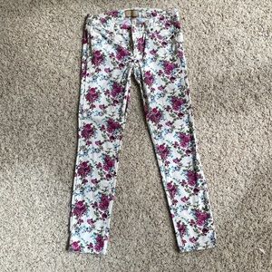 • Paige Floral Skinny Jeans •